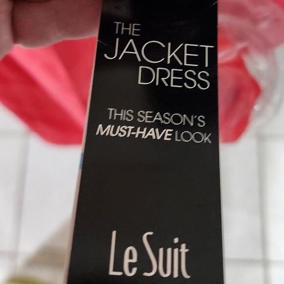 Le Suit Coral Suit De Jour Jacket and Sheath Dress Plus Size 20W New MSRP $248 - Picture 11 of 13